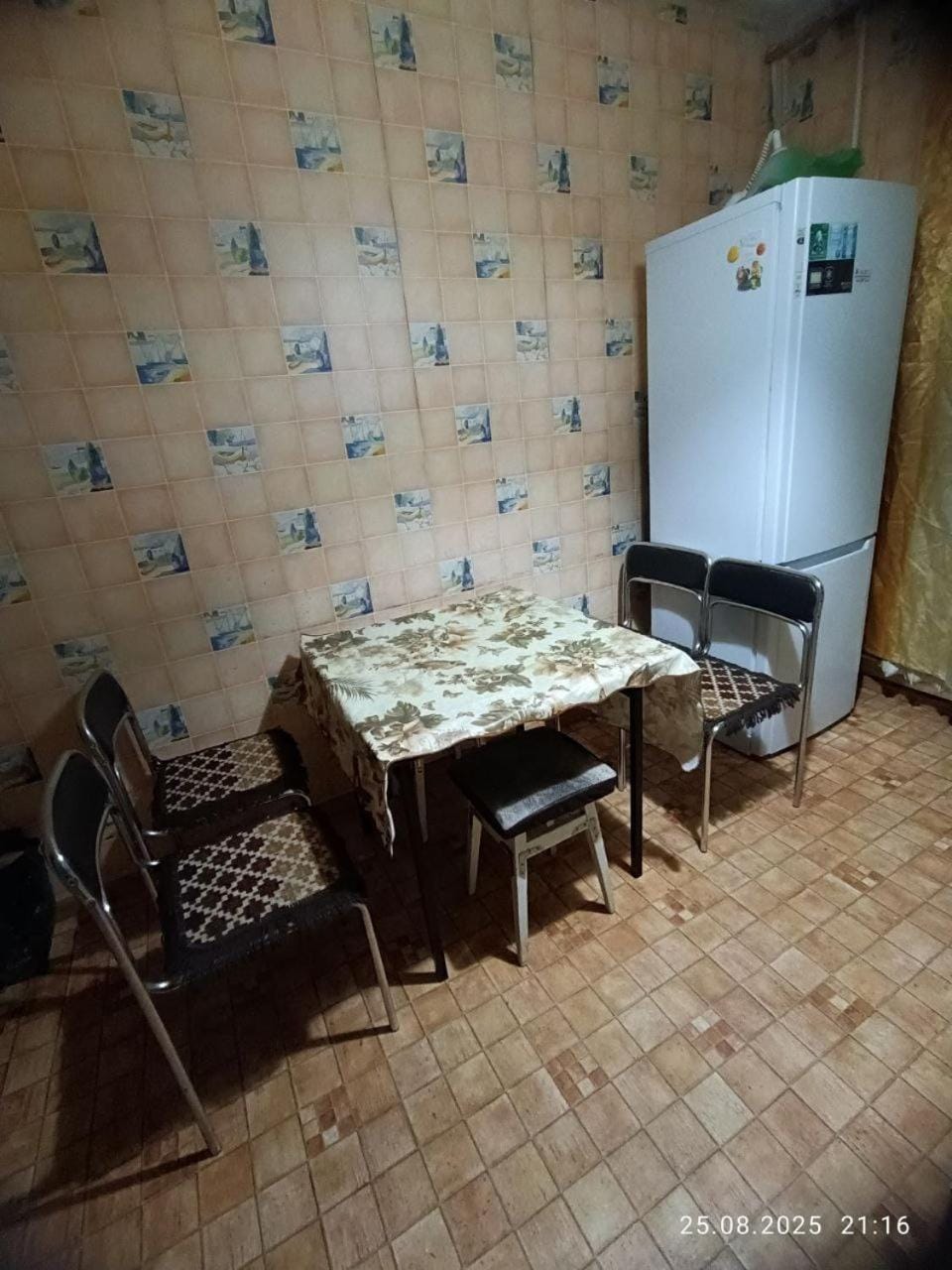 Dining area, kitchen