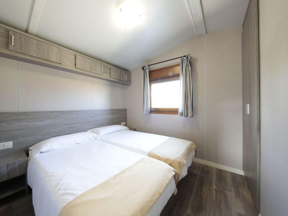 Bungalow 5 Pers Zumaia avec Terrasse Campground/ 
RV Resort in Zumaia