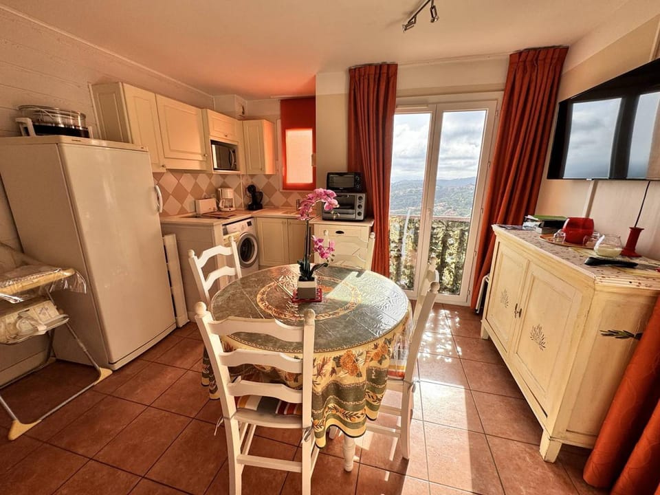 Appartement Climatisé, Animaux Acceptés, 3 km de la Plage - FR-1-768-133 Apartment in Sainte-Maxime