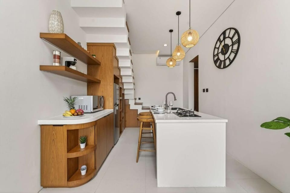 Casa Le Twins 1BR Loft With Pool & Rice Views In Canggu Villa in North Kuta