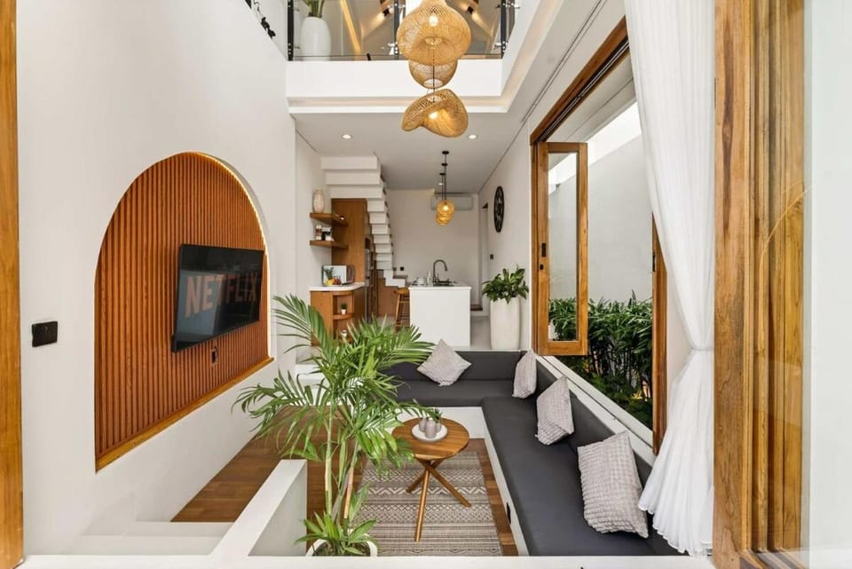 Casa Le Twins 1BR Loft With Pool & Rice Views In Canggu Villa in North Kuta