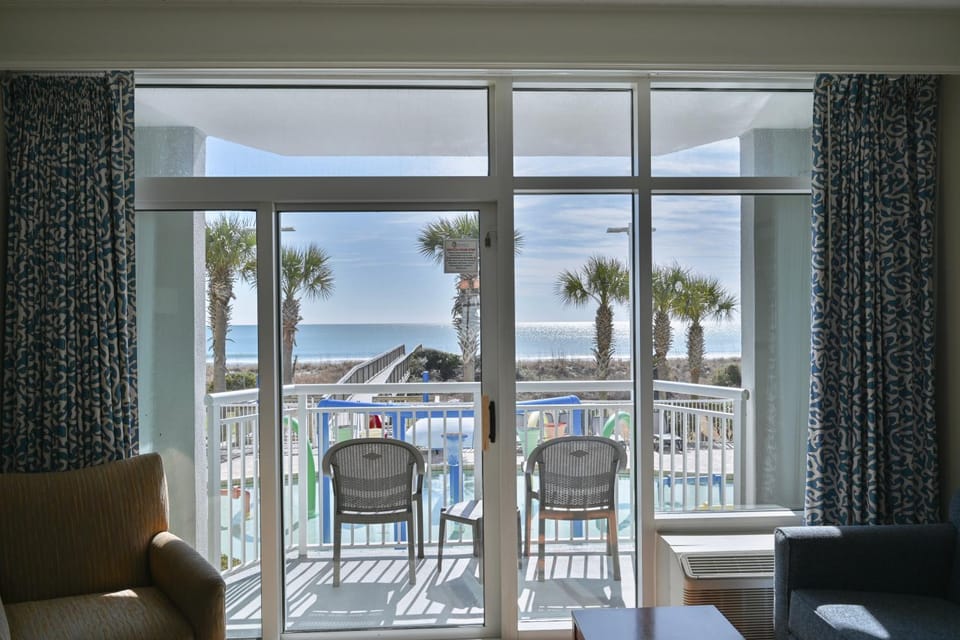 Patio, Natural landscape, View (from property/room), Balcony/Terrace, Seating area, Sea view, Swimming pool
