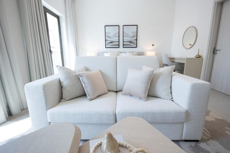 Bloomfields Upscale STU in Albatross 2 Yas Apartment in Abu Dhabi