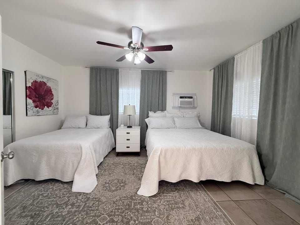 Guest house close to Universal Studios Apartment in Sun Valley