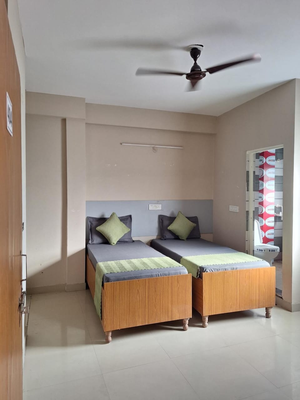 HAVEN HEIGHTS HOTEL NOIDA SECTOr 18 Hotel in Noida