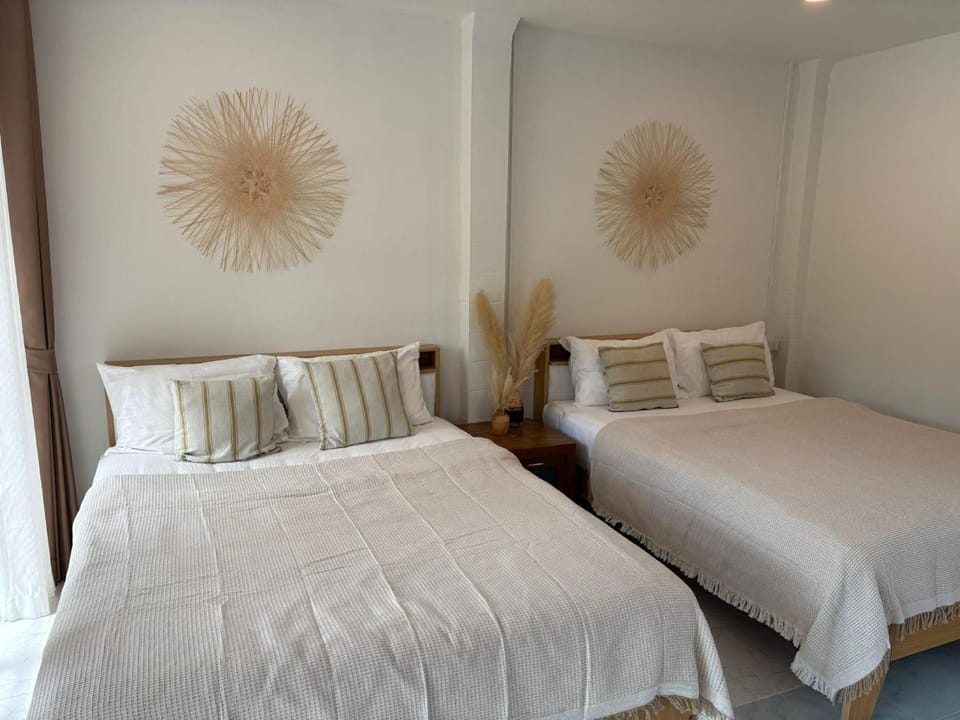 Penn house with shared pool Country House in Sala Dan