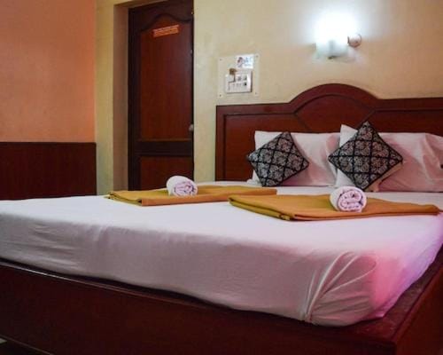 amb guest house Bed and Breakfast in Chennai