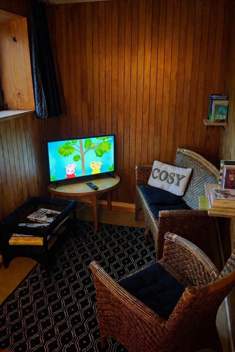 Game Room, Lounge or bar