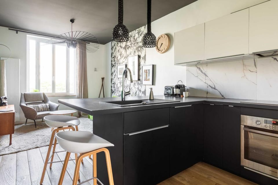 Kitchen or kitchenette