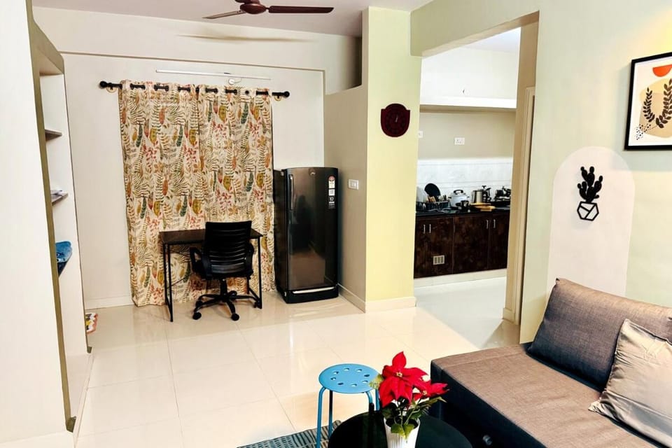 307 Airy King Bed Full Kitchen One Bed room Flat Apartment in Bengaluru