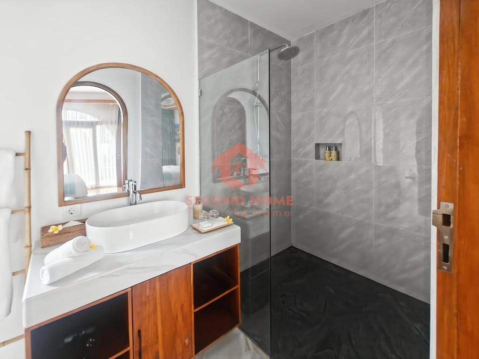 Luxury 2BR Uluwatu Villa B Pool & Wi-Fi House in Bali