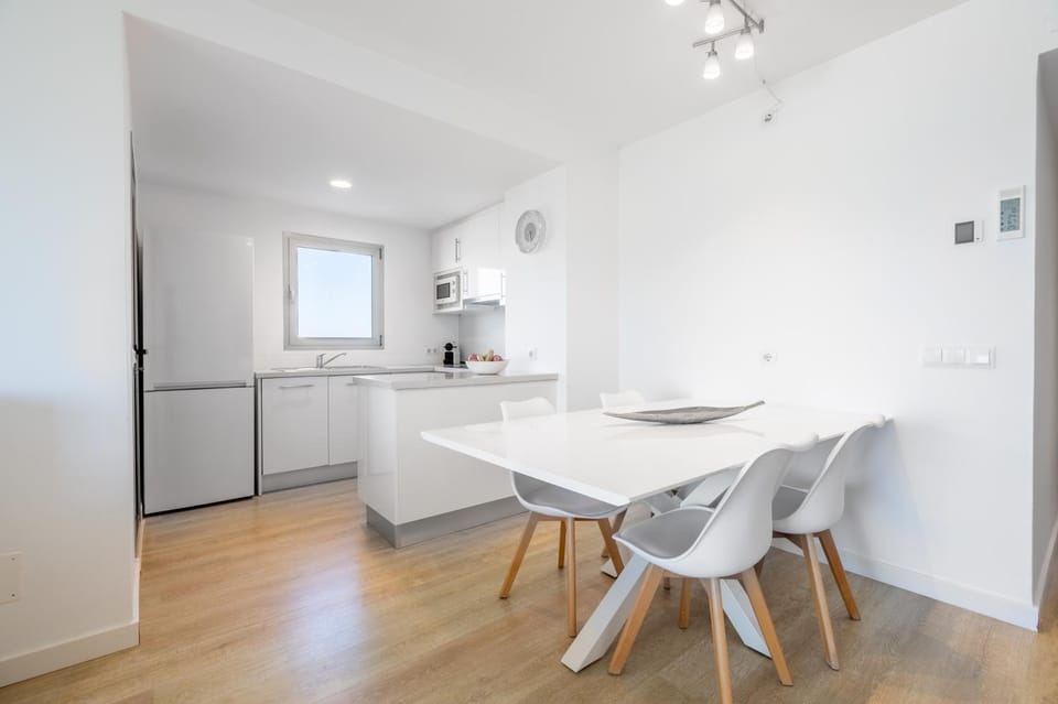 Property building, Kitchen or kitchenette, Living room