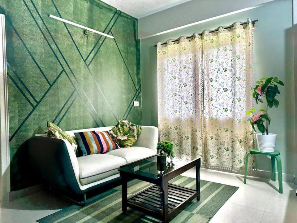 106 Airy Full kitchen One Bed room Flat Apartment in Bengaluru