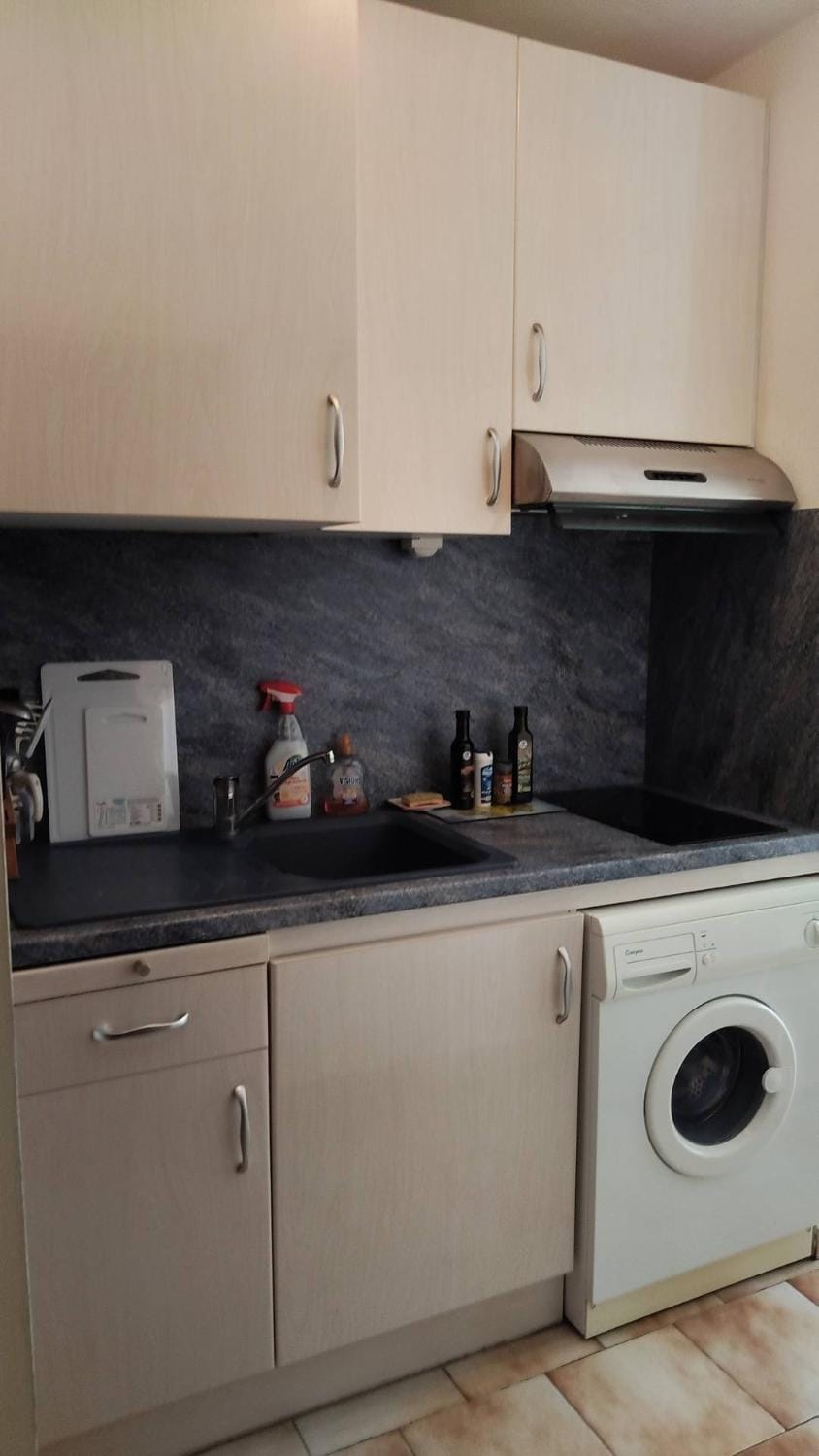 Appartement balcon proche mer Apartment in Fleury