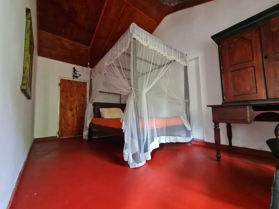 Hill Side Kings Villa Bed and Breakfast in Hikkaduwa