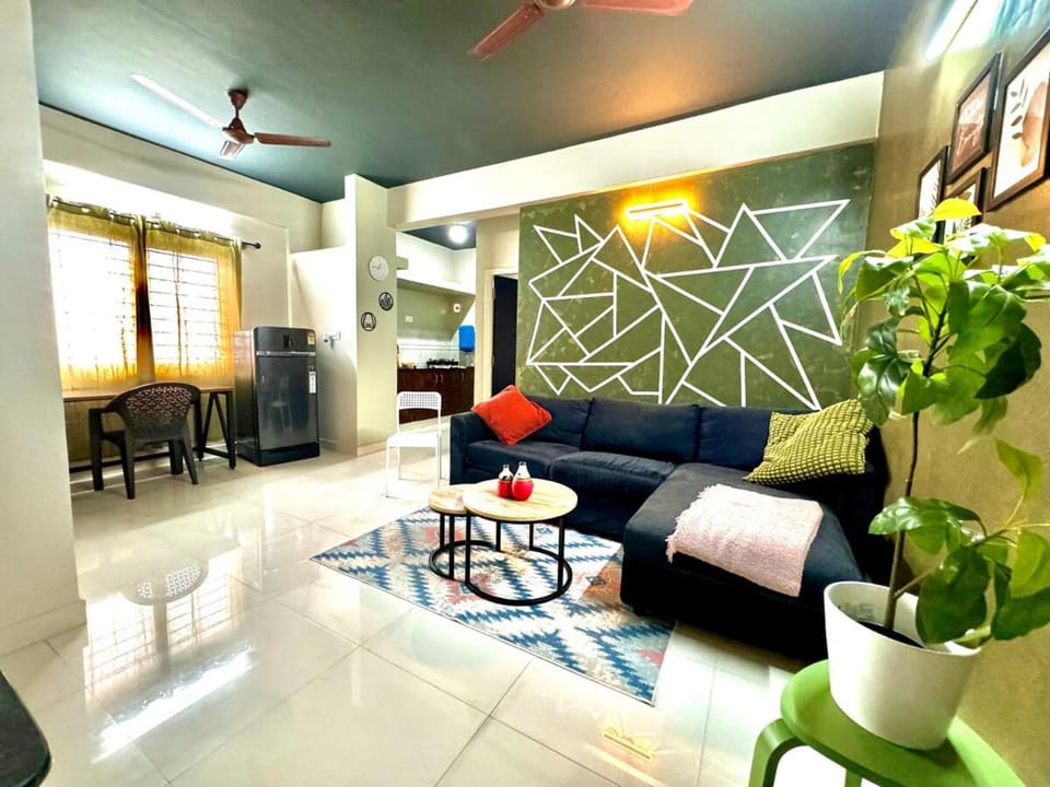 407 Airy King Bed Full Kitchen One Bed room Apartment in Bengaluru
