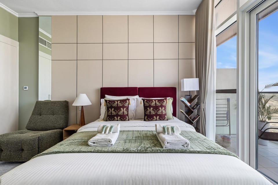 Stylish Studio with Balcony in Carson Tower, DAMAC Hills Apartment in Dubai
