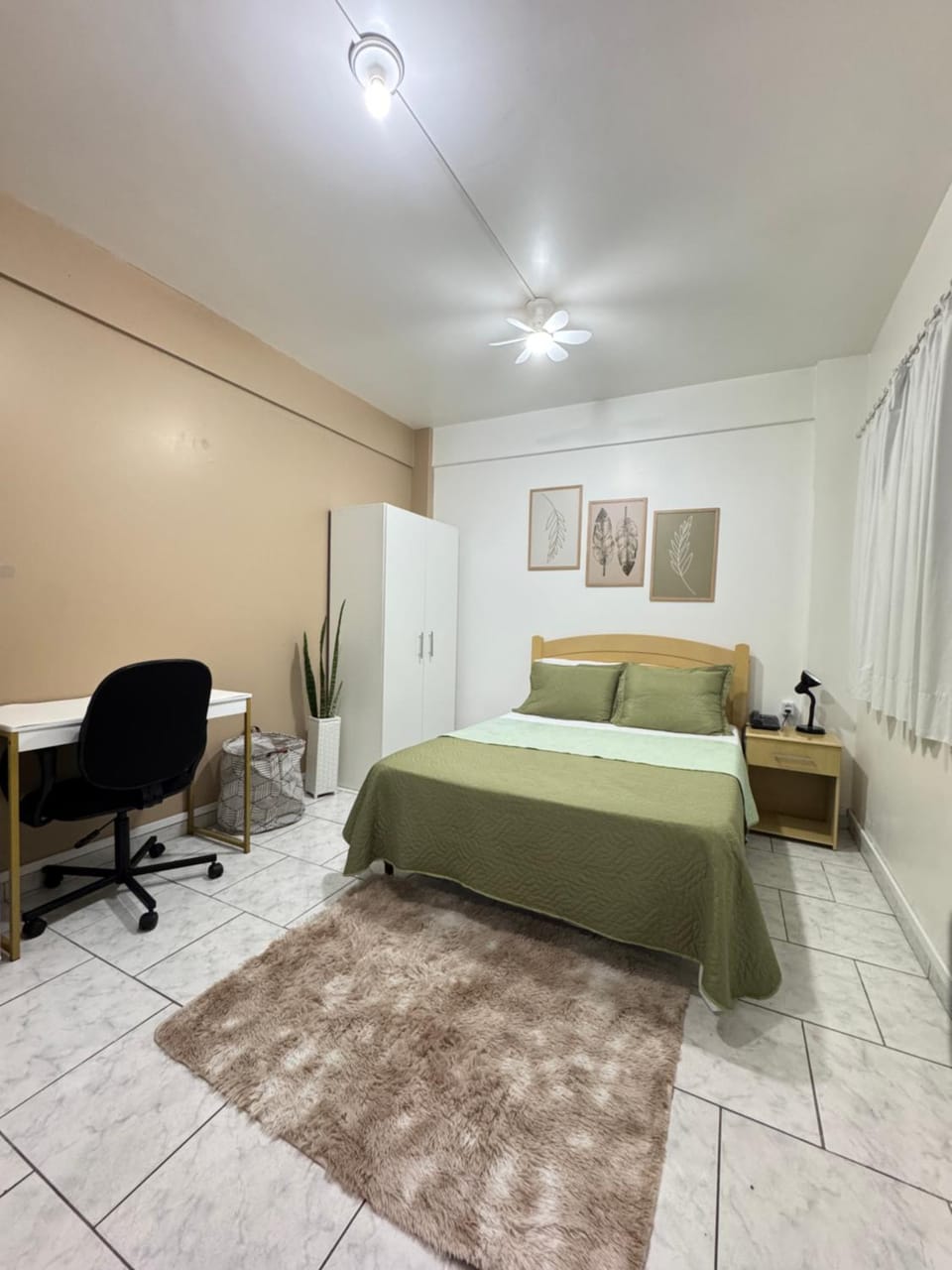 Bed, Photo of the whole room
