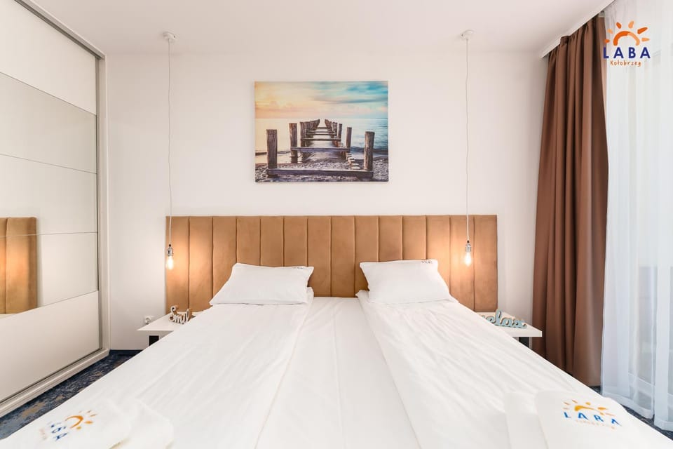 LABA Kołobrzeg Apartamenty Kasprowicza 20, Basen Fitness Bawialnia w CENIE, Schwimmbad Fitness Spielzimmer im PREIS Apartment in West Pomeranian Voivodeship, Poland