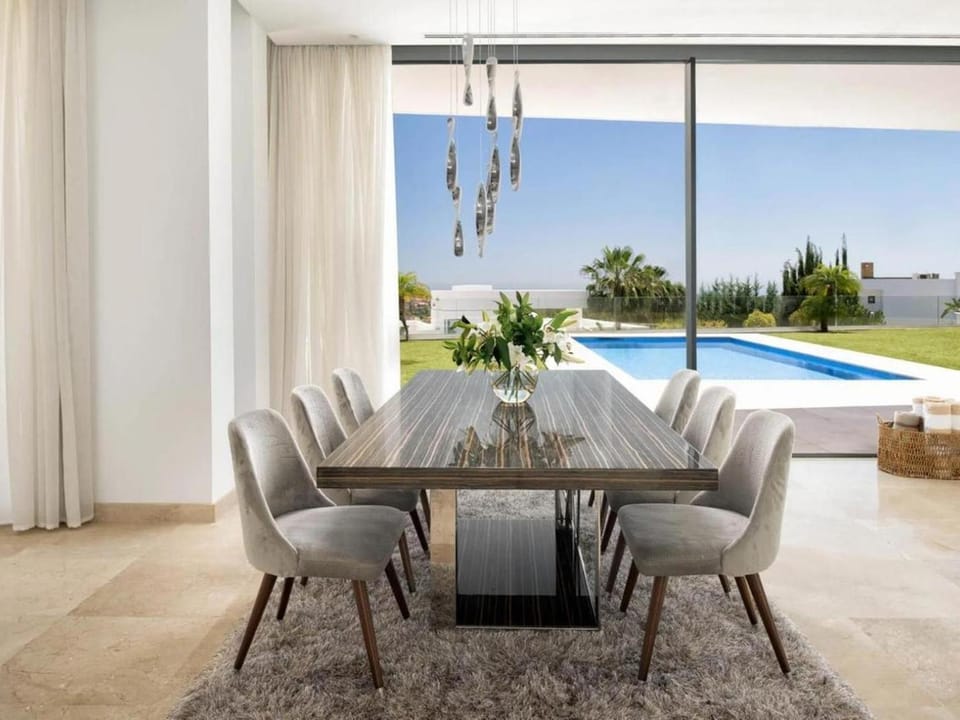 Lujosa Villa en Atalaya - ES-175-50 Villa in Costa del Sol