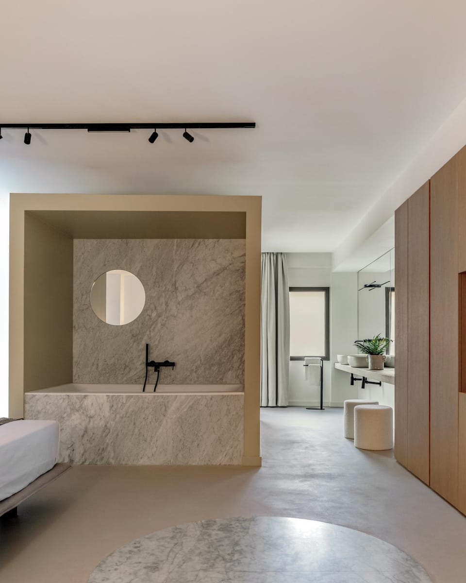 Hot Tub, Photo of the whole room, heating
