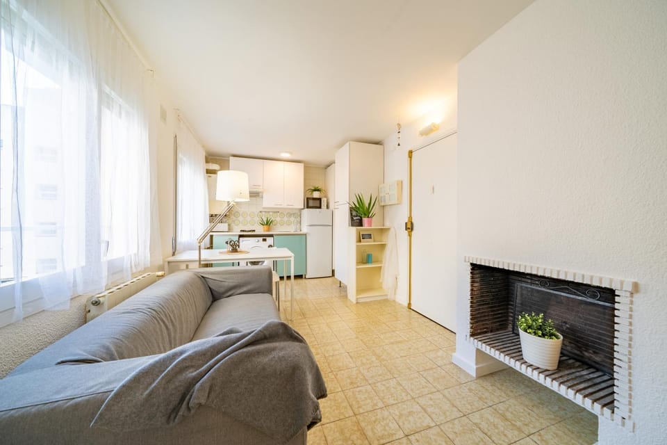 Living room, Dining area, Communal kitchen