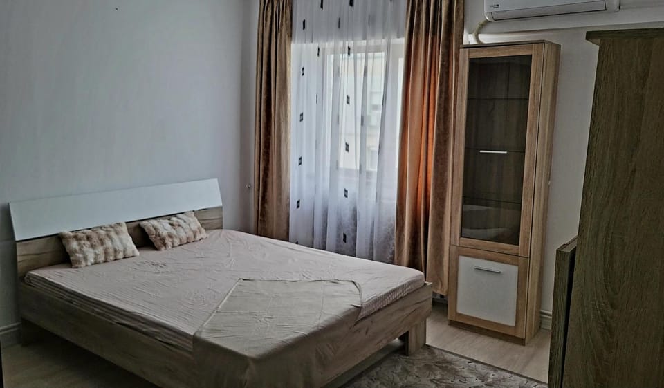 Bed, Day, Bedroom, internet, internet, air conditioner, air conditioner