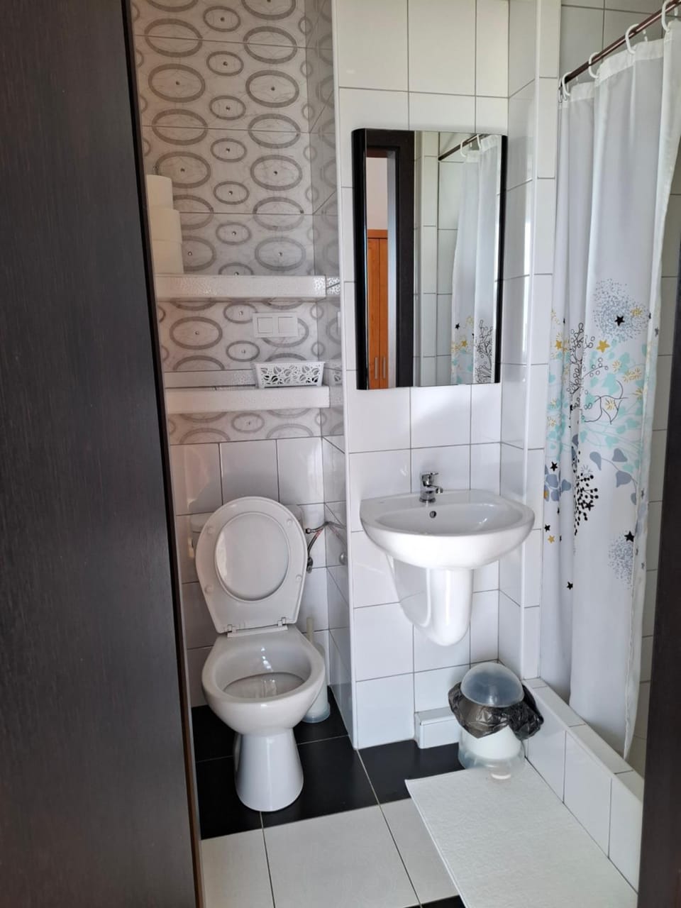 Shower, Toilet, Bathroom