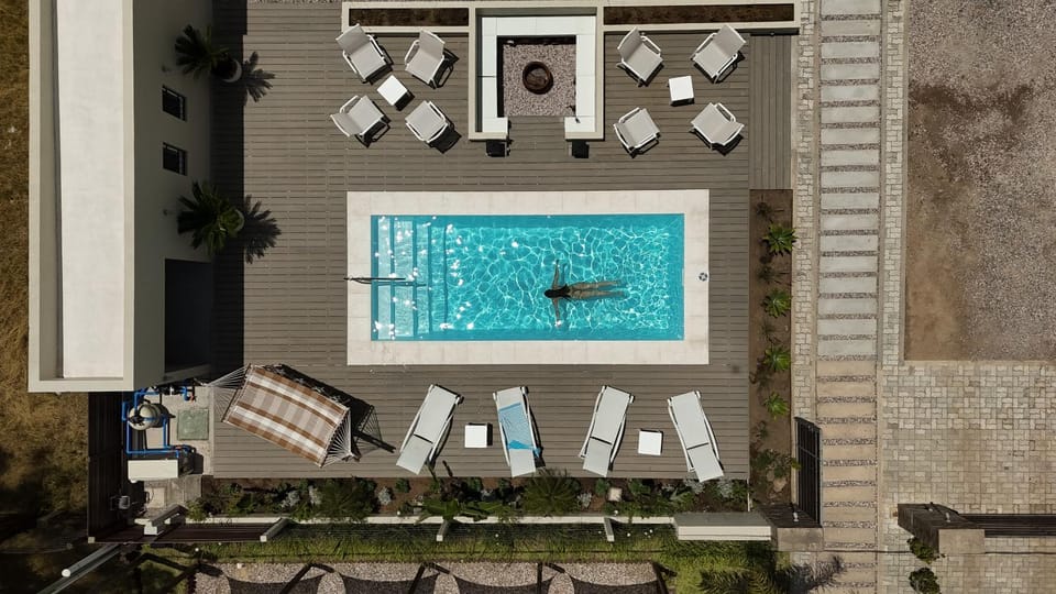 Property building, Swimming pool