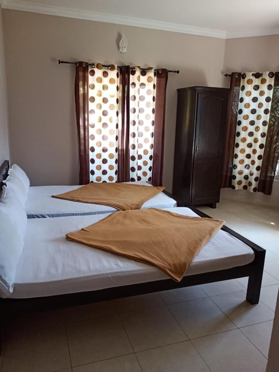 Mounts shelts Hotel in Munnar