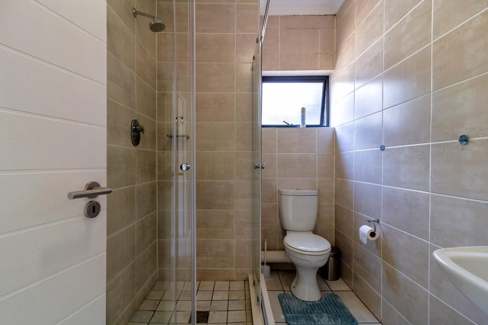 #Alimama Spaces Robert's Greenpark Space Apartment in Gauteng