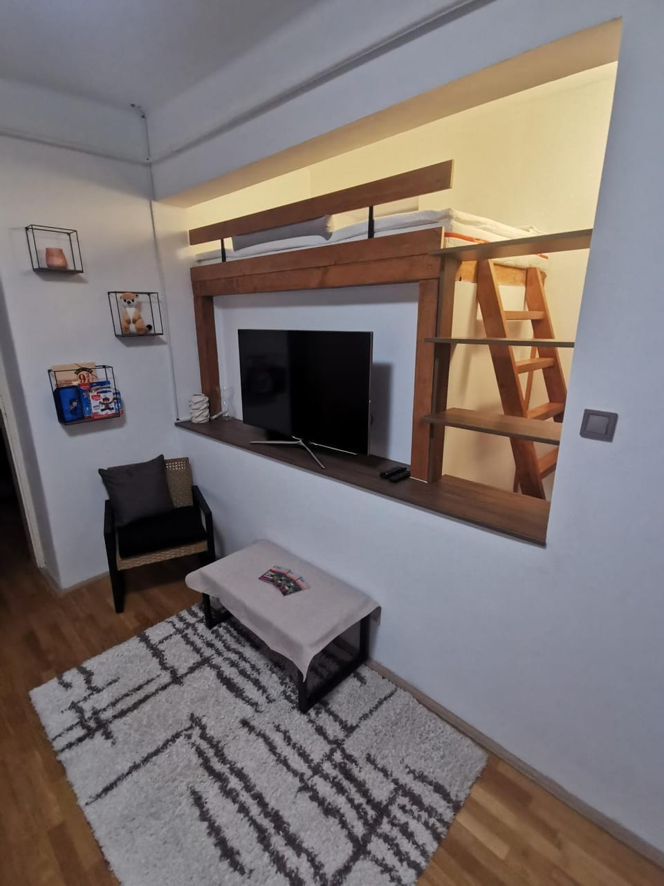 Communal lounge/ TV room, Living room, Evening entertainment