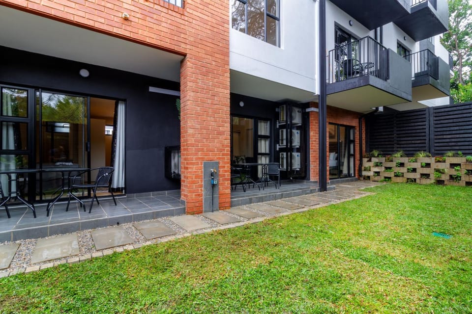 #Alimama Spaces Akaru on Berkeley Apartment in Sandton