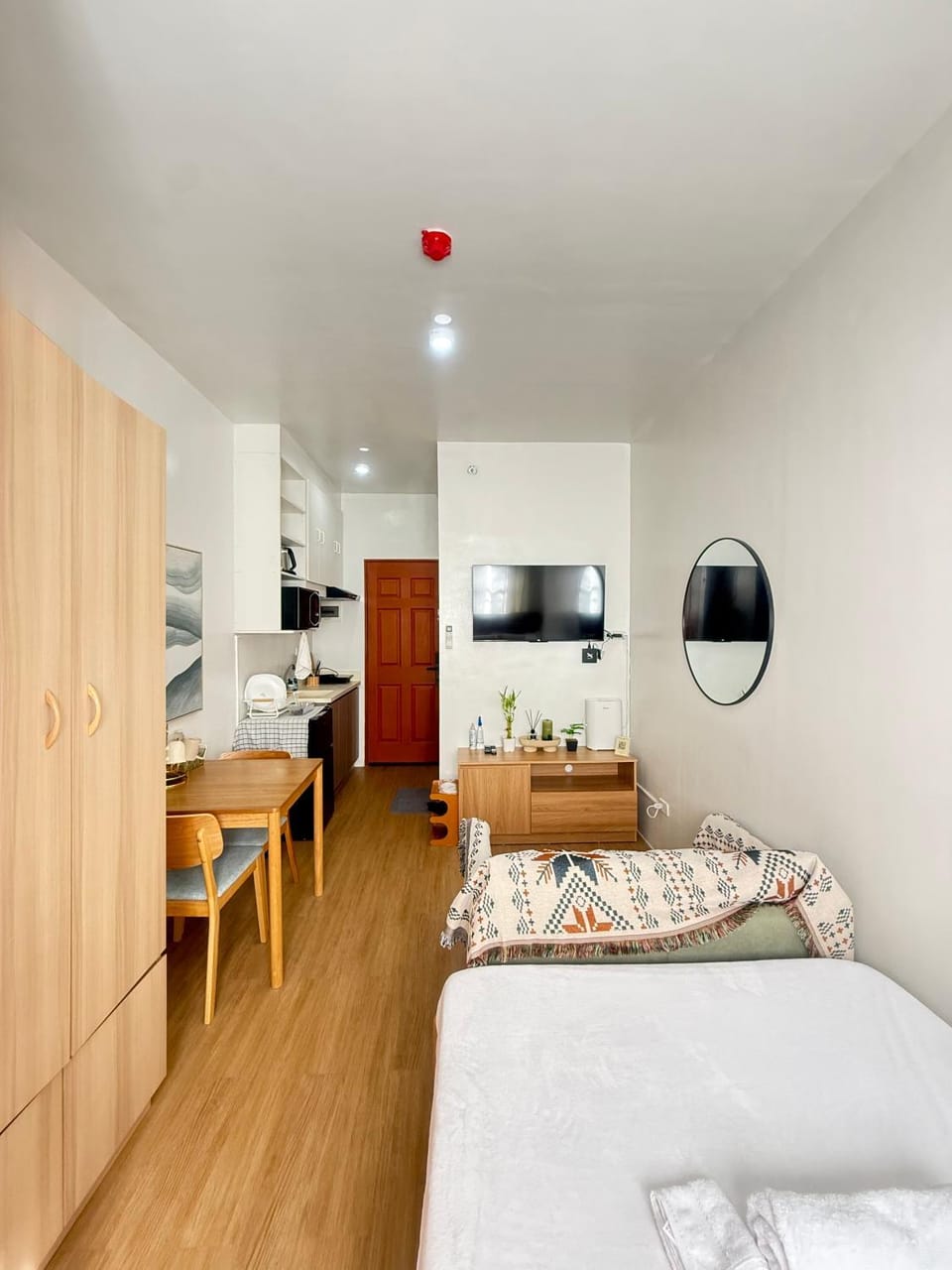 Communal lounge/ TV room, TV and multimedia, Living room, Evening entertainment