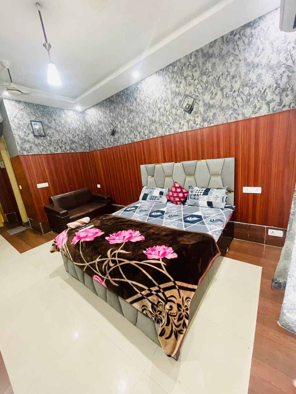 Stay studios Apartment in Noida