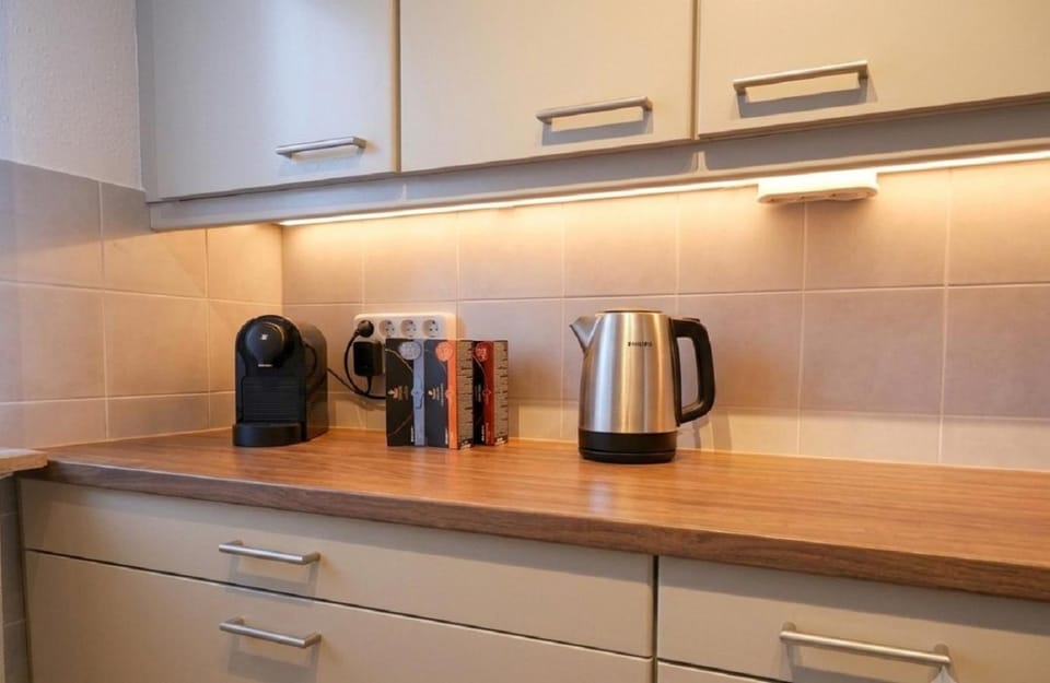Coffee/tea facilities, Kitchen or kitchenette