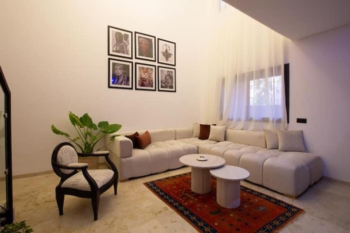 Modern Oasis in Heart of Guéliz Pool Balcony Apartment in Marrakesh