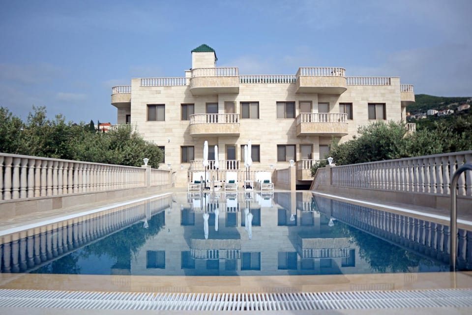 Property building, Swimming pool