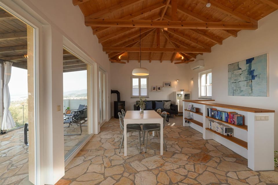 Philia-Modern Living with Panoramic Sea View House in Messenia