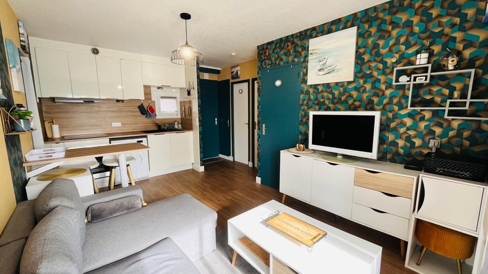 Living room, Dining area, kitchen