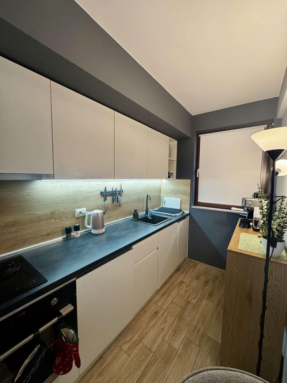 Kitchen or kitchenette, stove