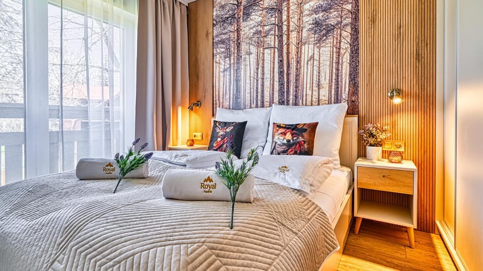Bed, Balcony/Terrace, Bedroom, towels