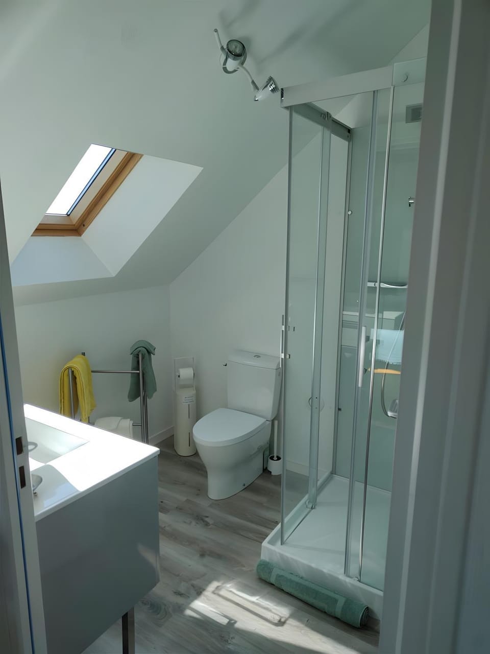 Bathroom, Living room