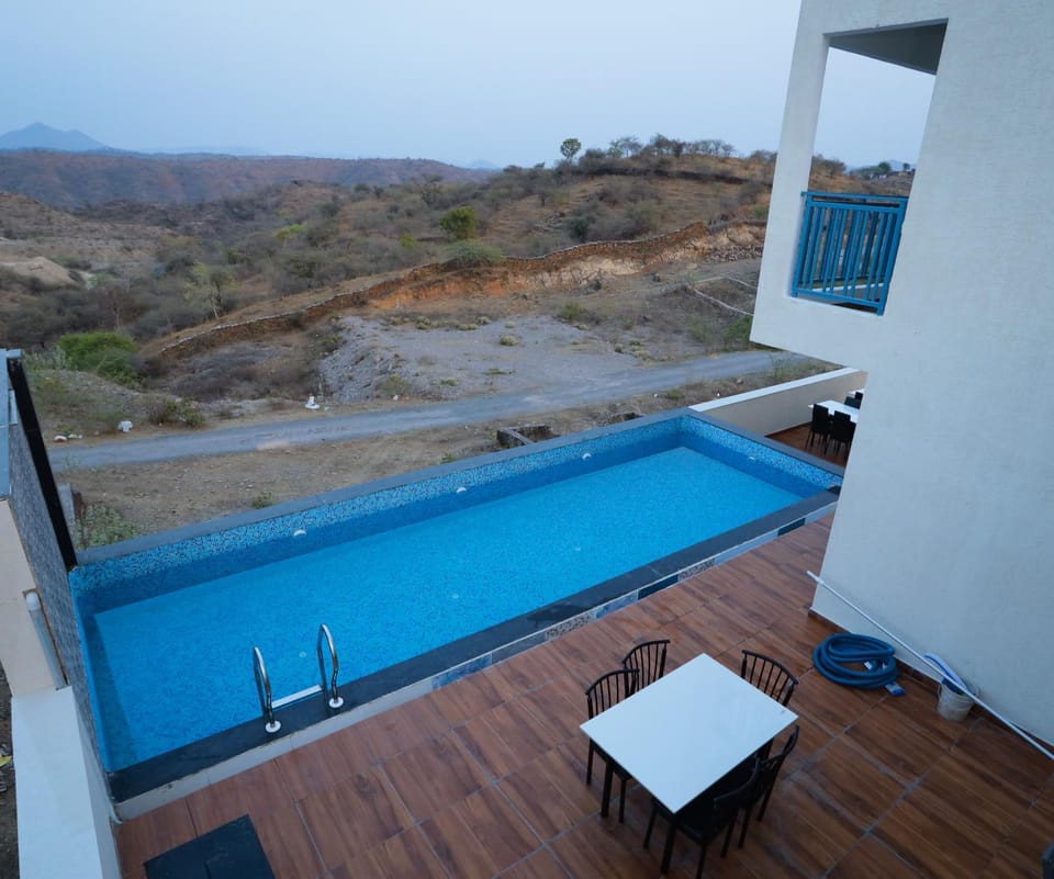 Natural landscape, Balcony/Terrace, Swimming pool