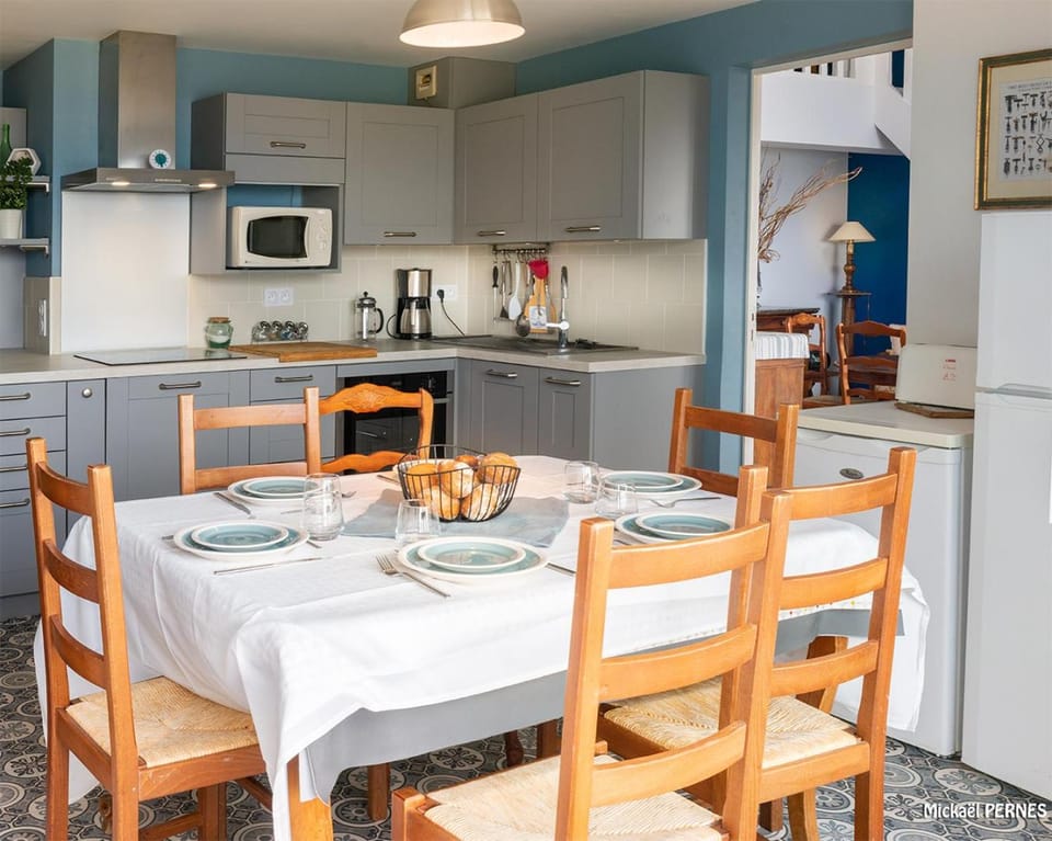 REF 434 Ploemeur Lomener appartement duplex type 4 vue mer Apartment in Ploemeur