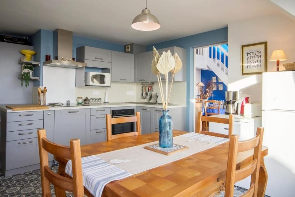 REF 434 Ploemeur Lomener appartement duplex type 4 vue mer Apartment in Ploemeur
