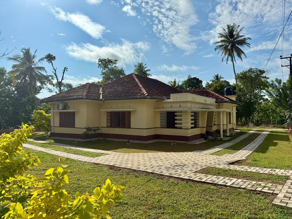 Property building, Day, Garden