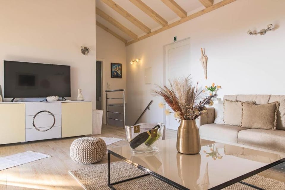 Villa Tamaris s privatnim bazenom 700m od mora Villa in Makarska