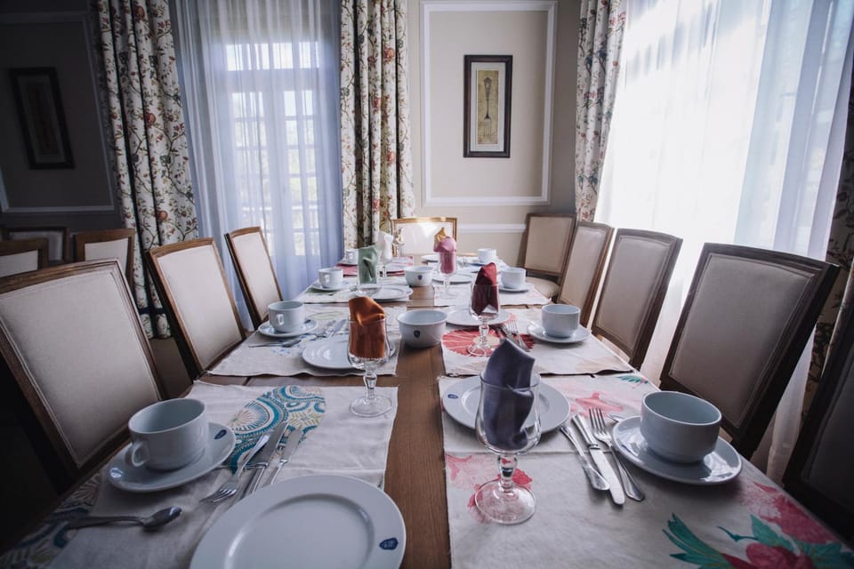 Dining area, Breakfast