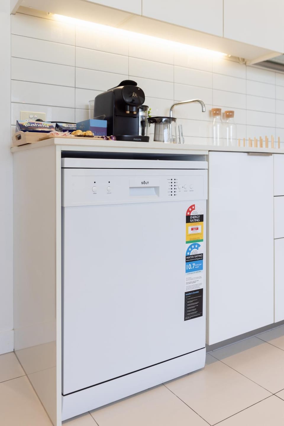 The Ukiyo Suite Valley 2BR FREE Parking & Pool Apartment in Brisbane